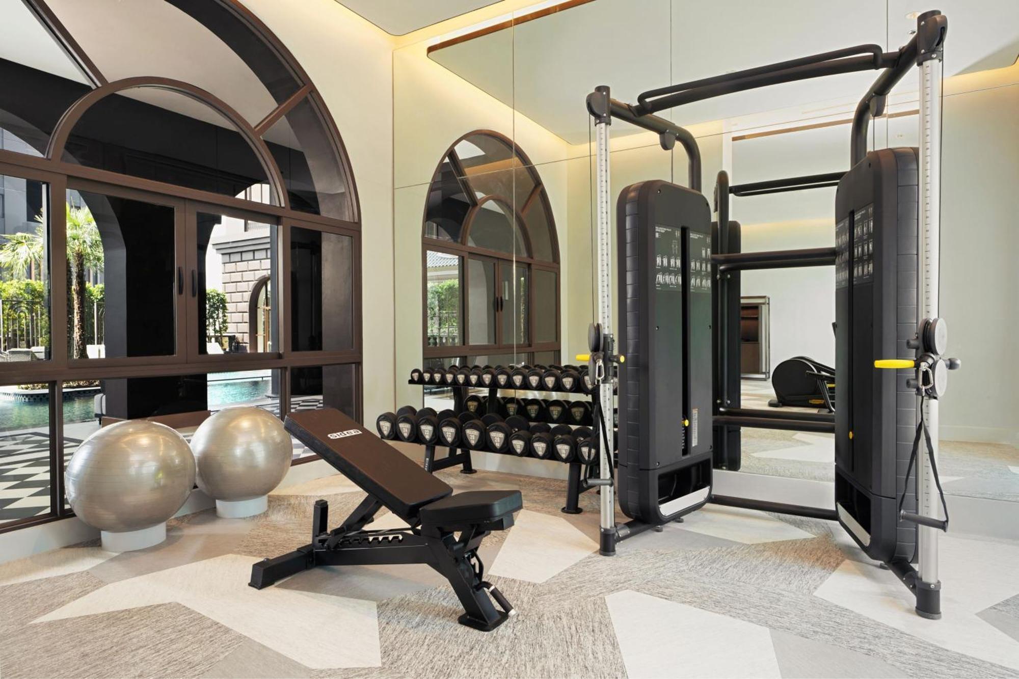 Marriott Executive Apartments Bangkok, Sukhumvit 101 Exterior photo