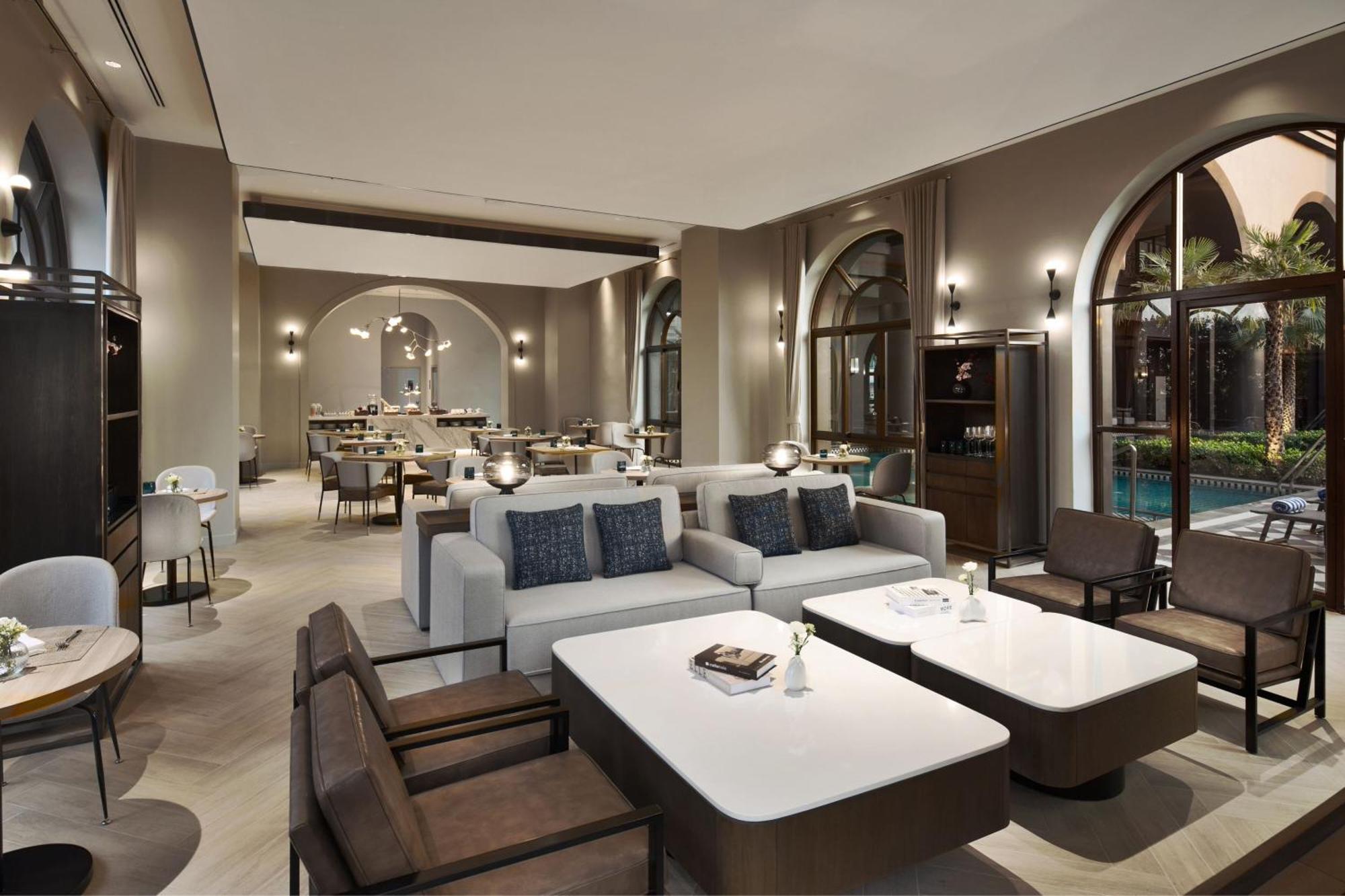 Marriott Executive Apartments Bangkok, Sukhumvit 101 Exterior photo