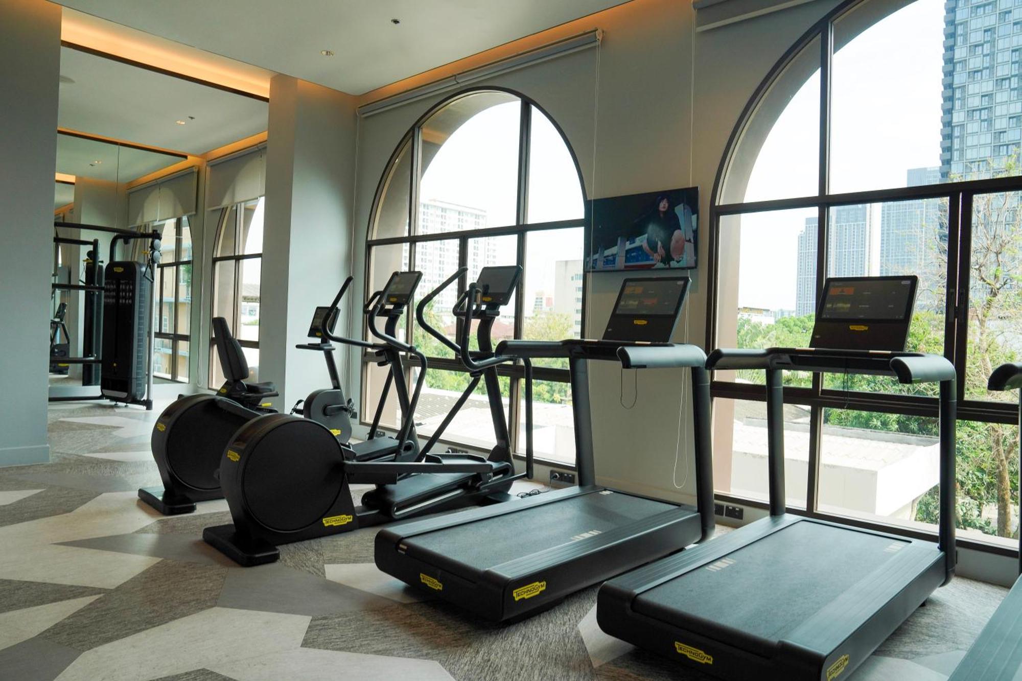 Marriott Executive Apartments Bangkok, Sukhumvit 101 Exterior photo